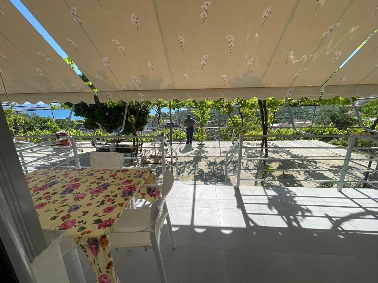 Qeparo View Rooms 외부 사진
